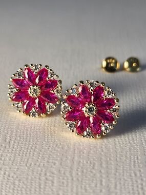 18K Gold Vermeil Ruby Red Floral Cluster Stud 925 Silver Halo Earrings NIB